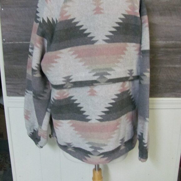 PINK AZTEC PRINT ZIPPERED HOODIE NEW WITH TAGS - Picture 8 of 8